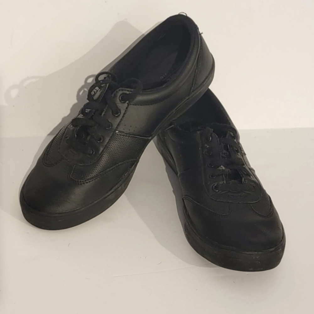 KEDS No Slip Work Shoes